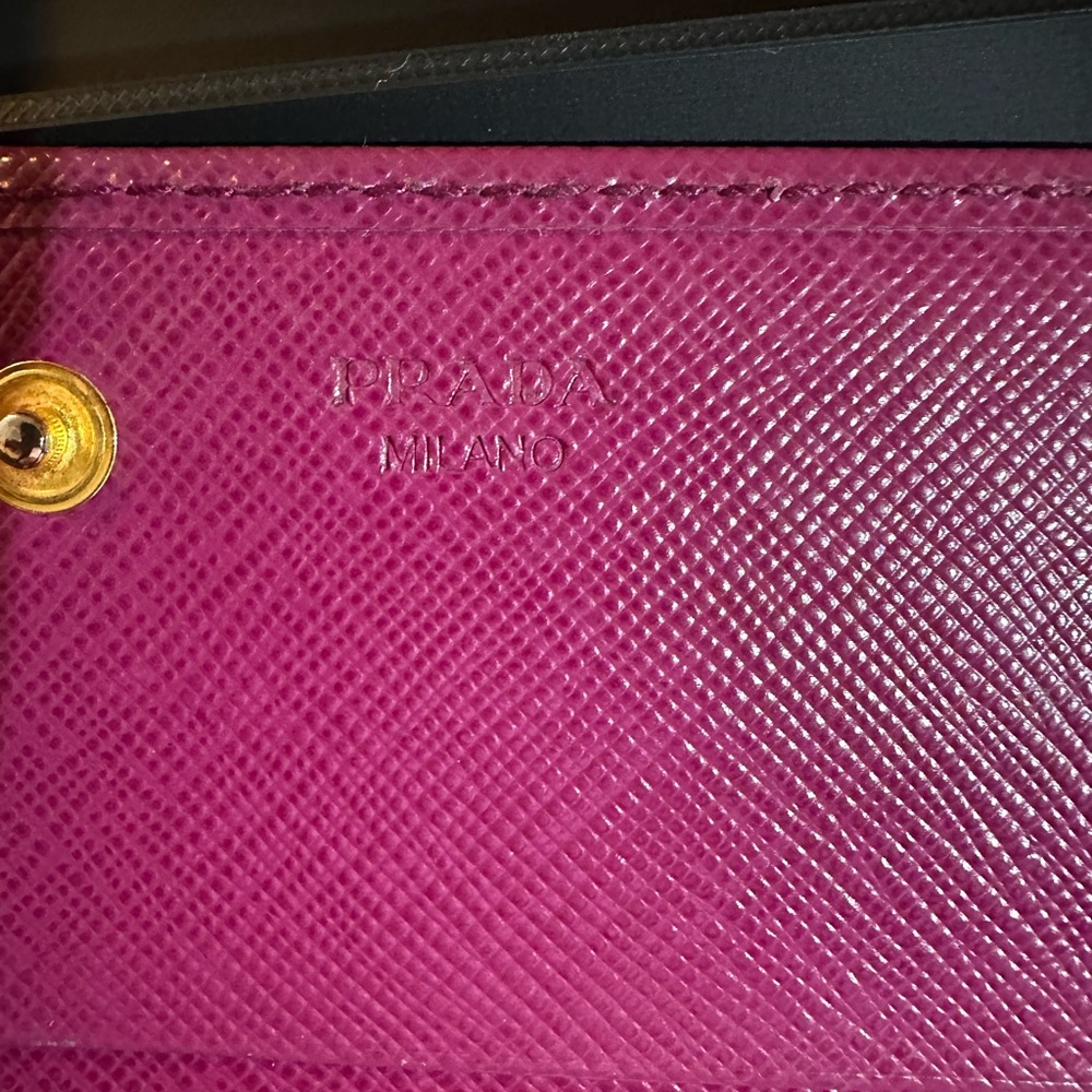 Prada with paperwork Prada Saffiano Metal Women's Dalia Wallet EUC - Picture 5 of 15